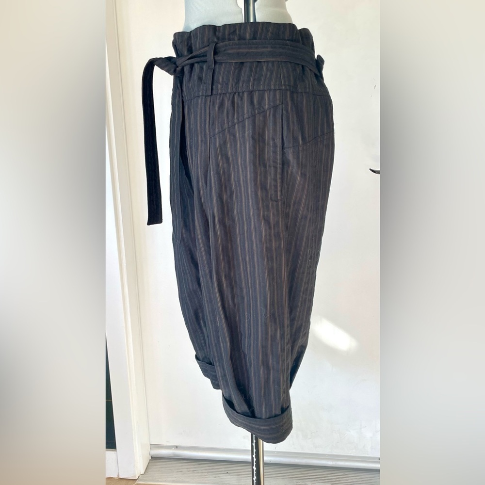 Max Azria pin striped wool cuffed culottes, paper bag waist,blk/grey/brn,4, EUC - Picture 2 of 10